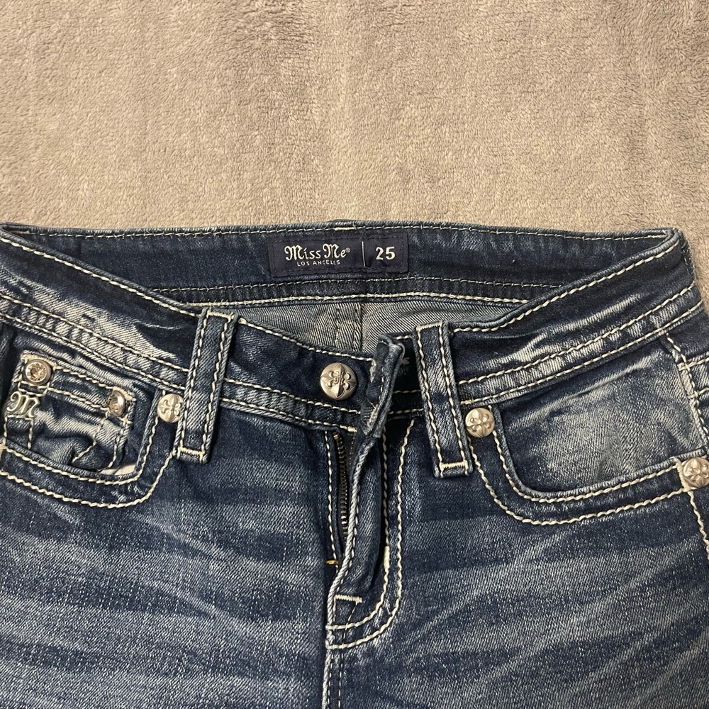 Miss Me bootcut 25x33.5 - Picture 6 of 13